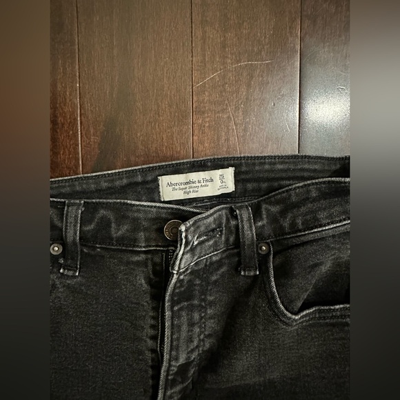 Skinny jeans - Picture 2 of 3